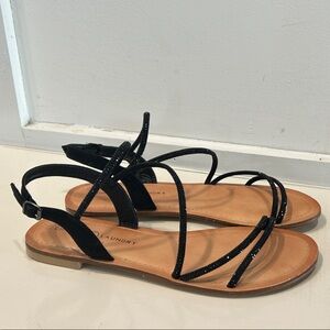 Chinese Laundry Black and Tan Strappy Sandals